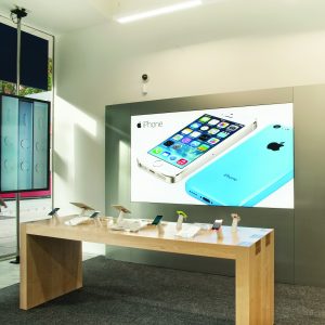 Carphone-Warehouse-Shop-Digital-Display