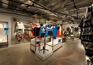 Adidas-Originals-Clothing-Display