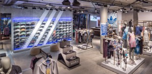 Adidas-Originals-Clothing-Display-Overview